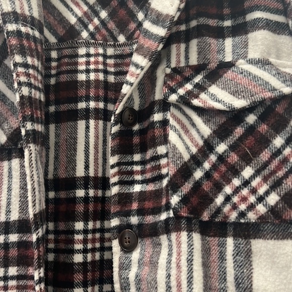 FLANNEL SHACKET - Picture 2 of 3
